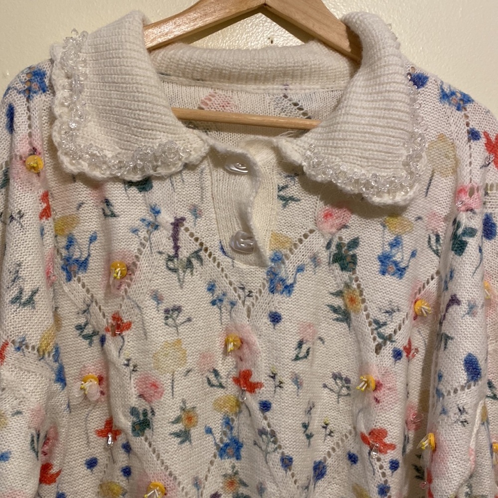 DESIGN UNCLE Floral Knit Sweater with Peter Pan Collar. Size L. New - Picture 2 of 10
